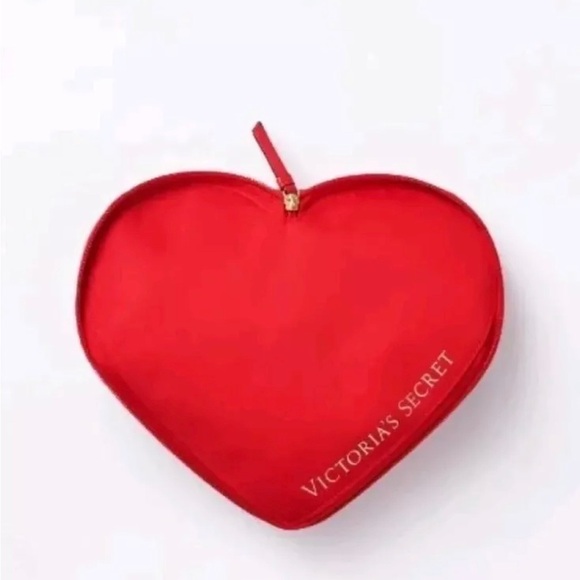 Victoria's Secret Valentine's Day Red HEART PACKABLE Tote Shoulder Bag 2024 NWT - Picture 3 of 6